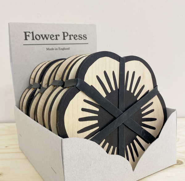Flower Shaped Press (Pink or Black)