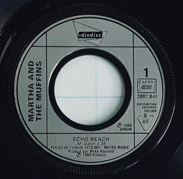 Martha and the Muffins, "Echo Beach" Single (1980). Silver-injection record labels image. Pop, electronic, dance, new wave.